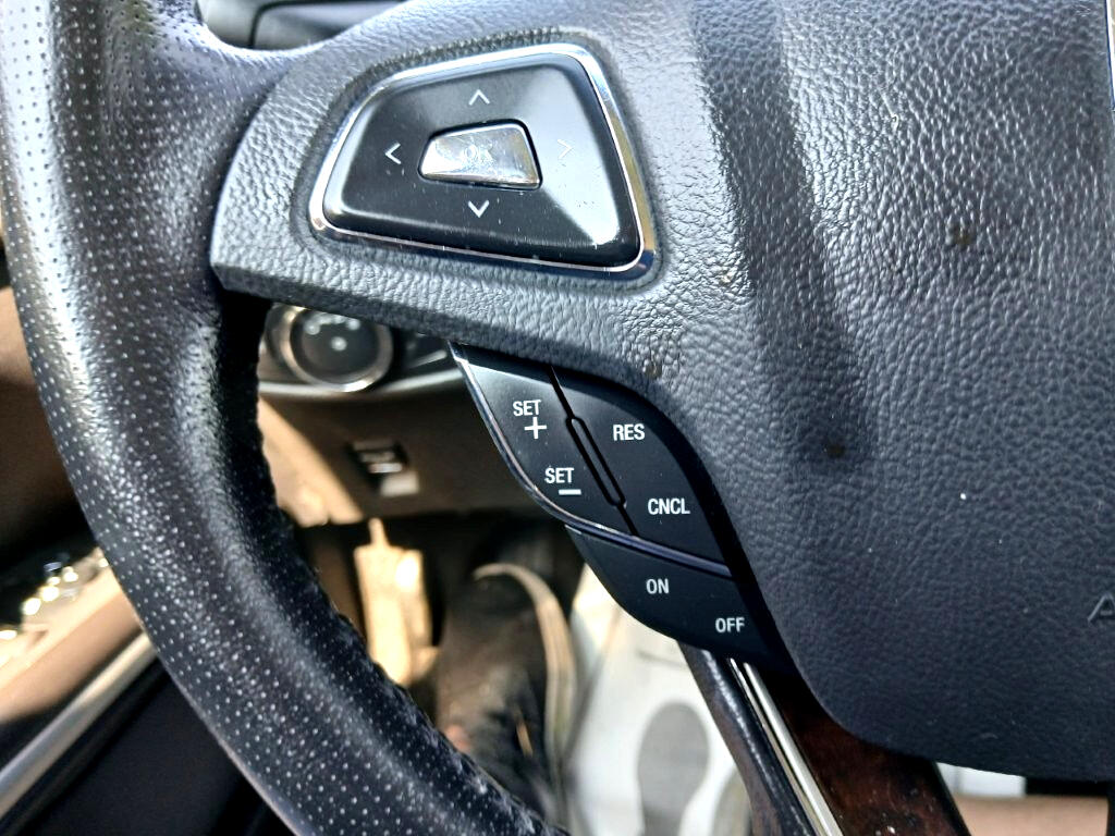 2013 Lincoln MKZ Base photo 28