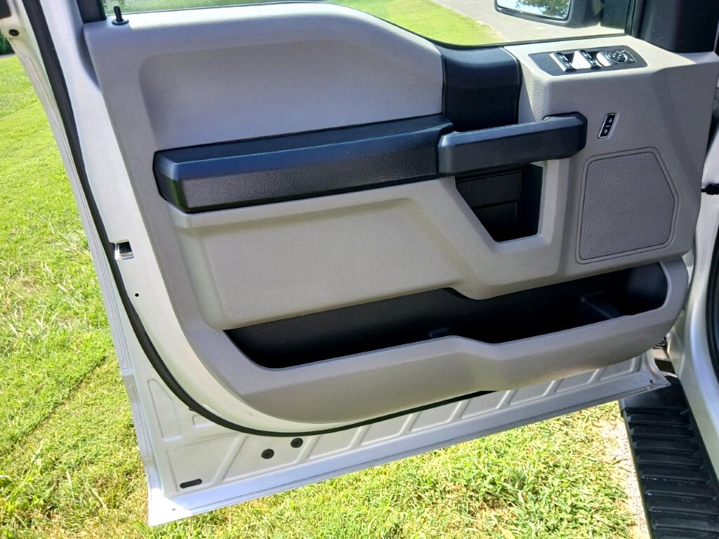 2018 Ford F-150 XLT photo 11