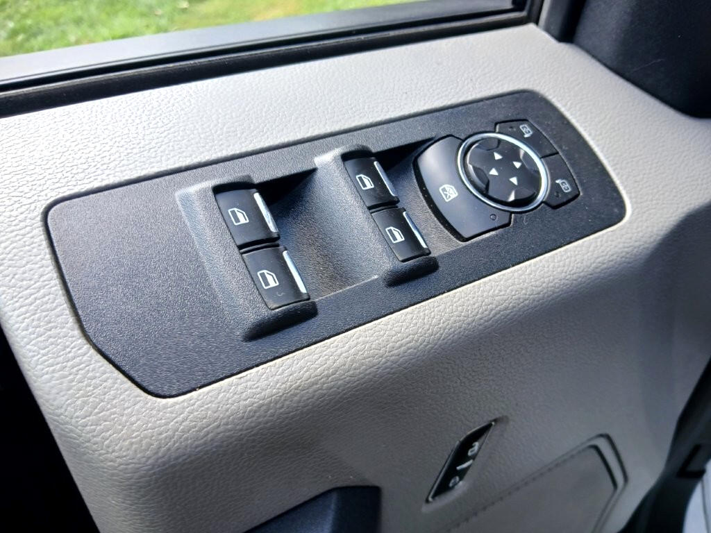 2018 Ford F-150 XLT photo 22