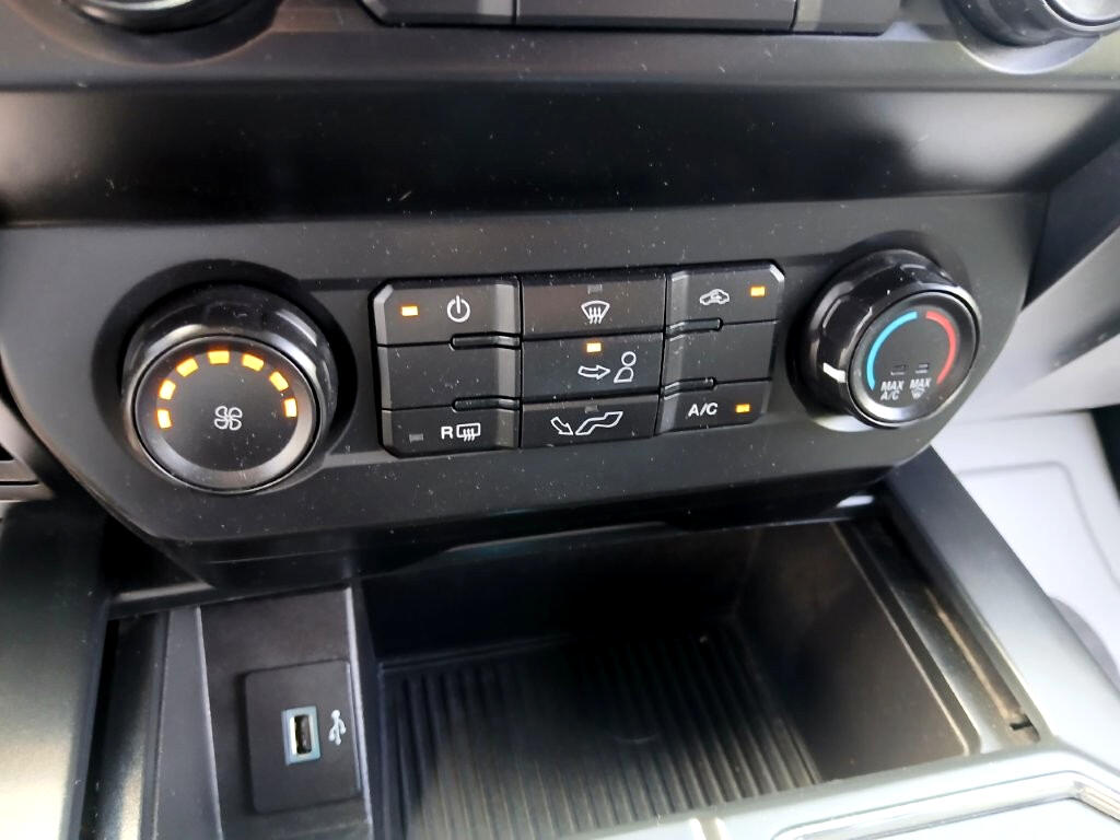 2018 Ford F-150 XLT photo 33