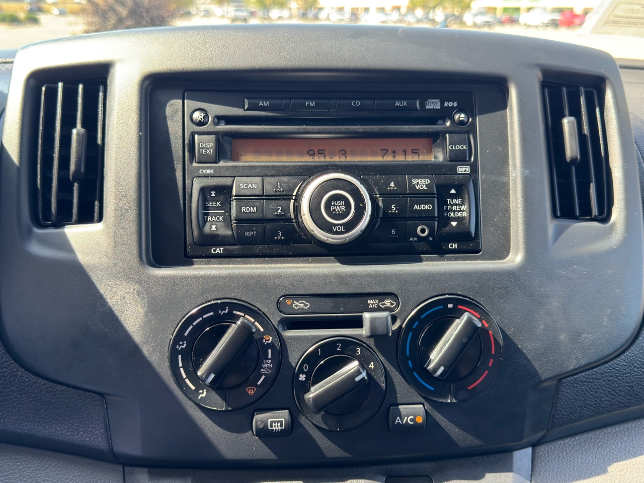 Nissan NV200 Compact Cargo  2017 Nissan NV200 Compact Cargo  2017