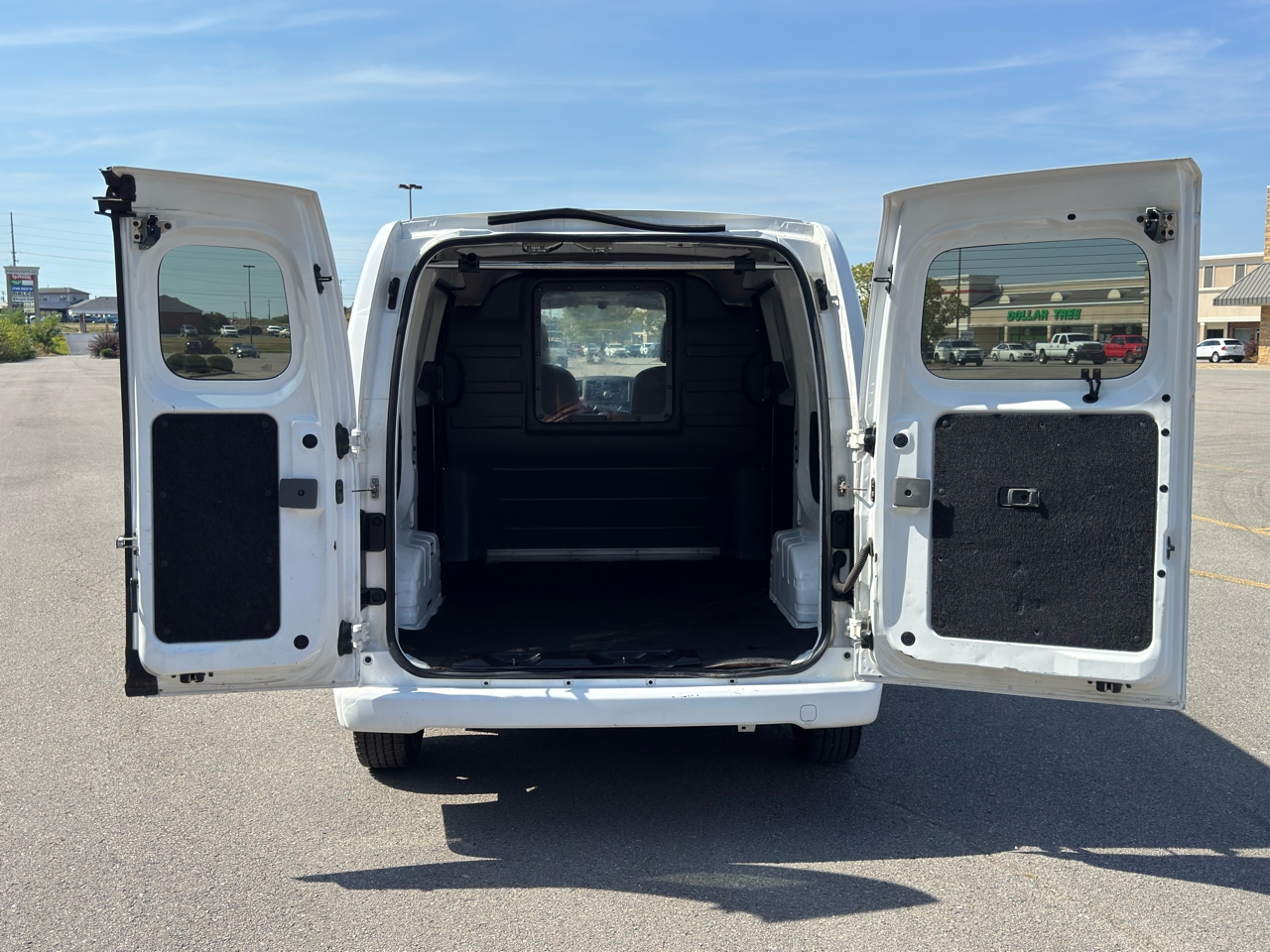 Nissan NV200 Compact Cargo  2017 Nissan NV200 Compact Cargo  2017