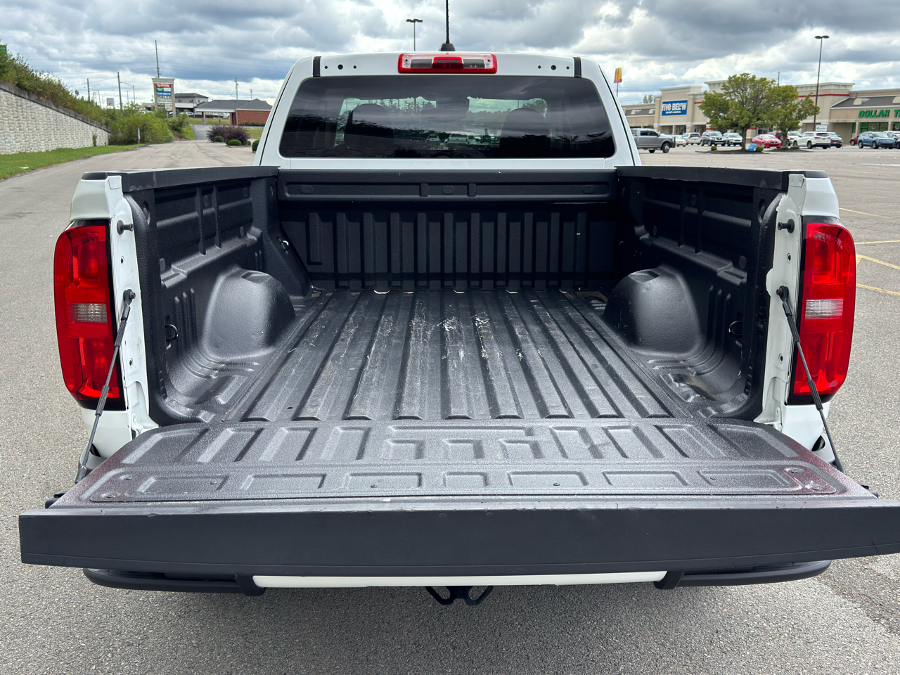 2020 Chevrolet Colorado LT photo 5