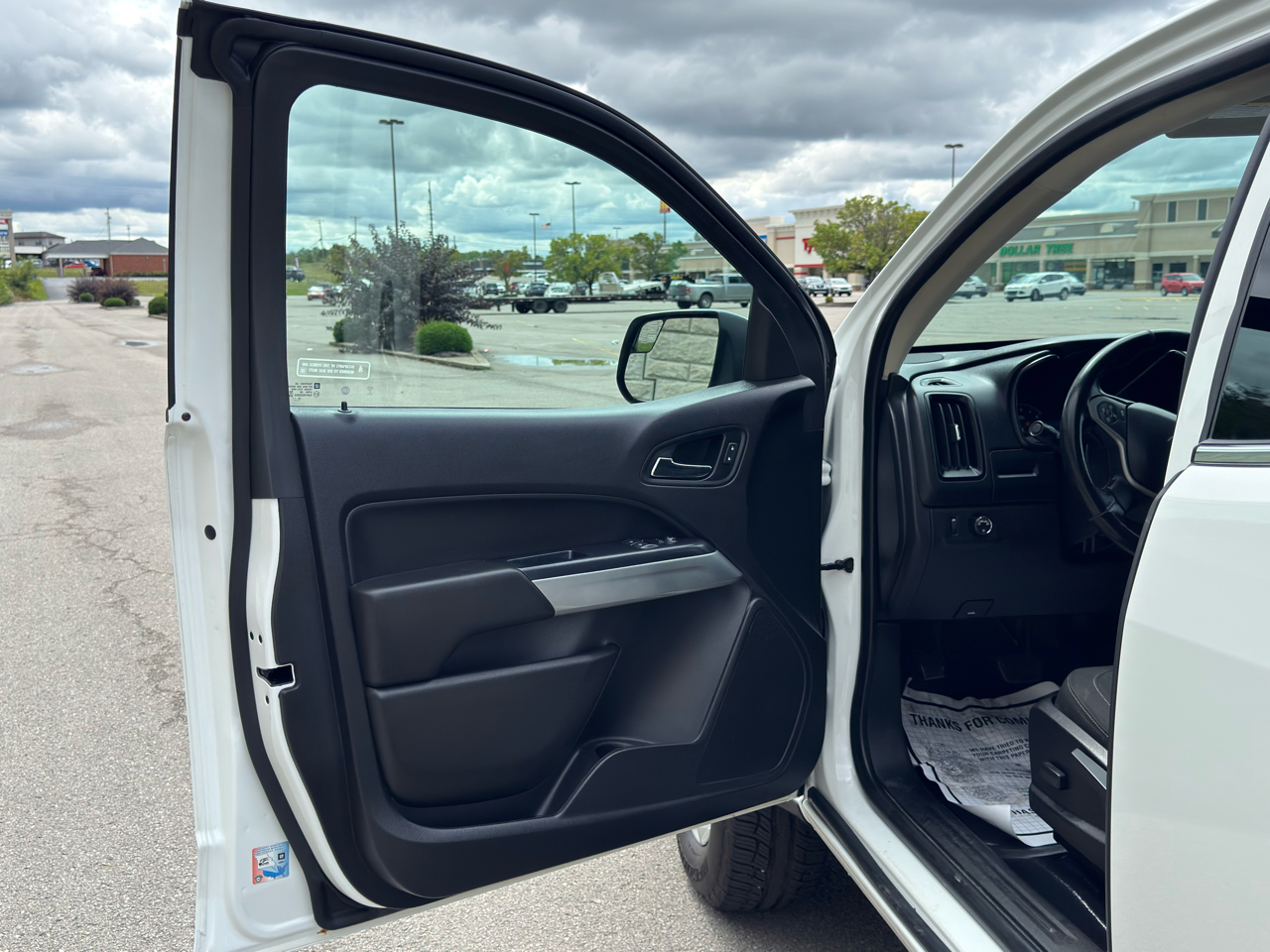 2020 Chevrolet Colorado LT photo 14