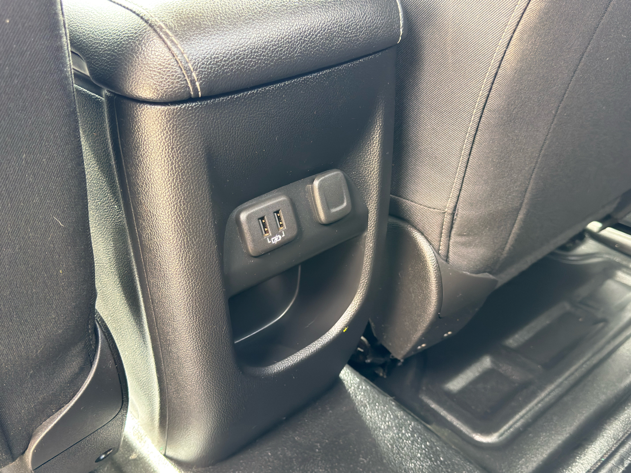 2020 Chevrolet Colorado LT photo 39