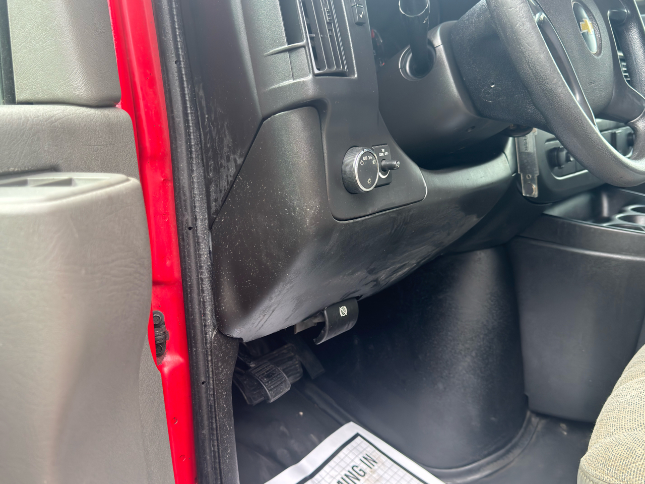 2016 Chevrolet Express 2500 Cargo Van photo 10