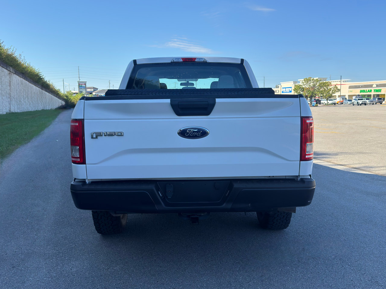 2017 Ford F-150 XL photo 3