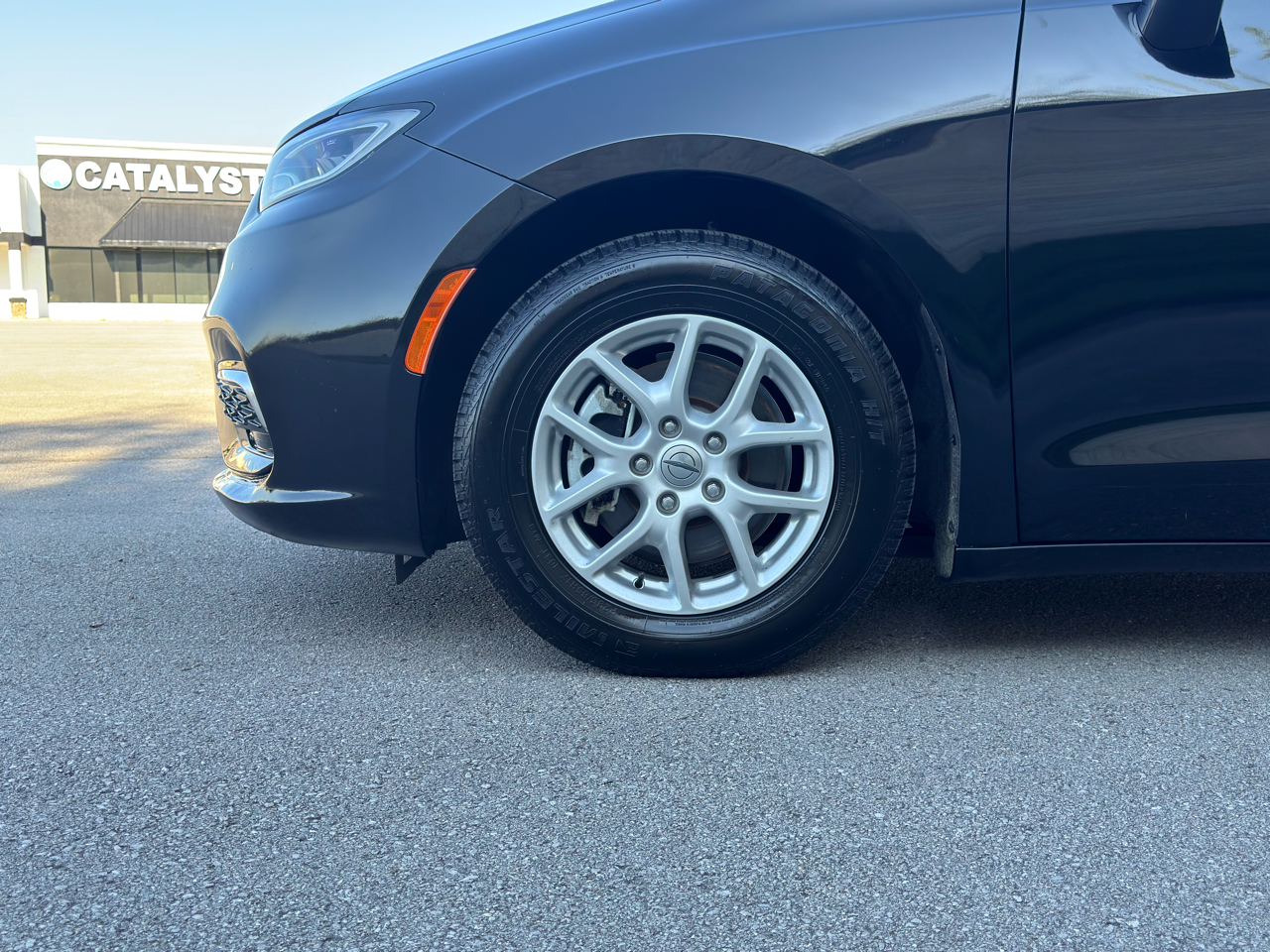 2022 Chrysler Pacifica Touring L photo 7