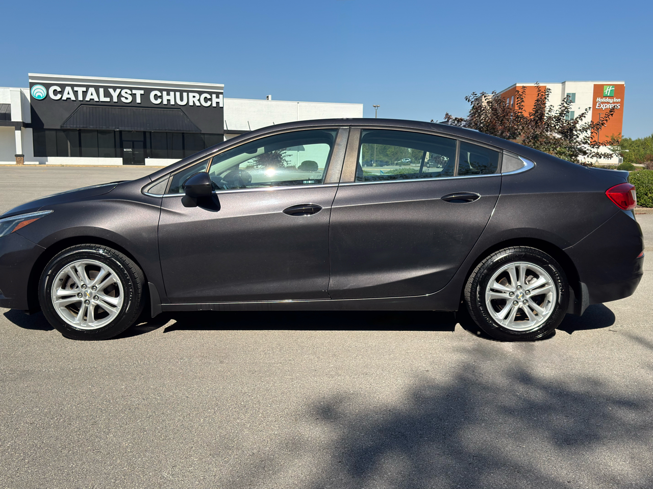 2017 Chevrolet Cruze LT photo 4