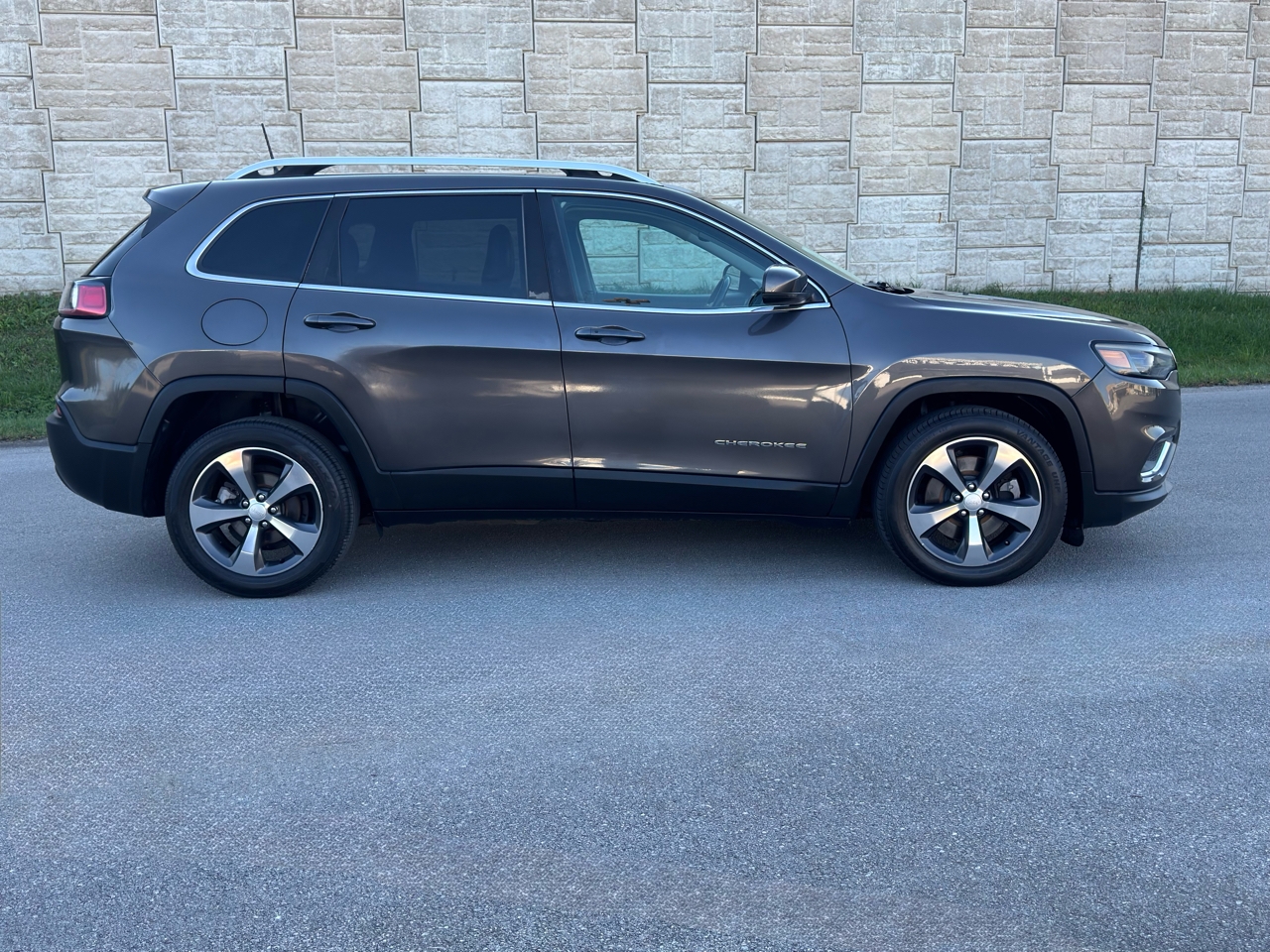 Jeep Cherokee  2019 Jeep Cherokee  2019