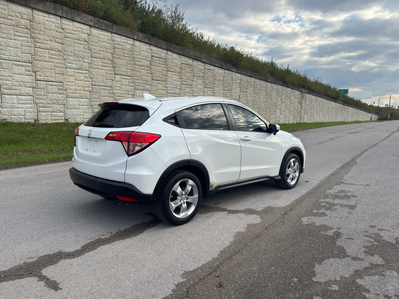 Honda HR-V  2016 Honda HR-V  2016