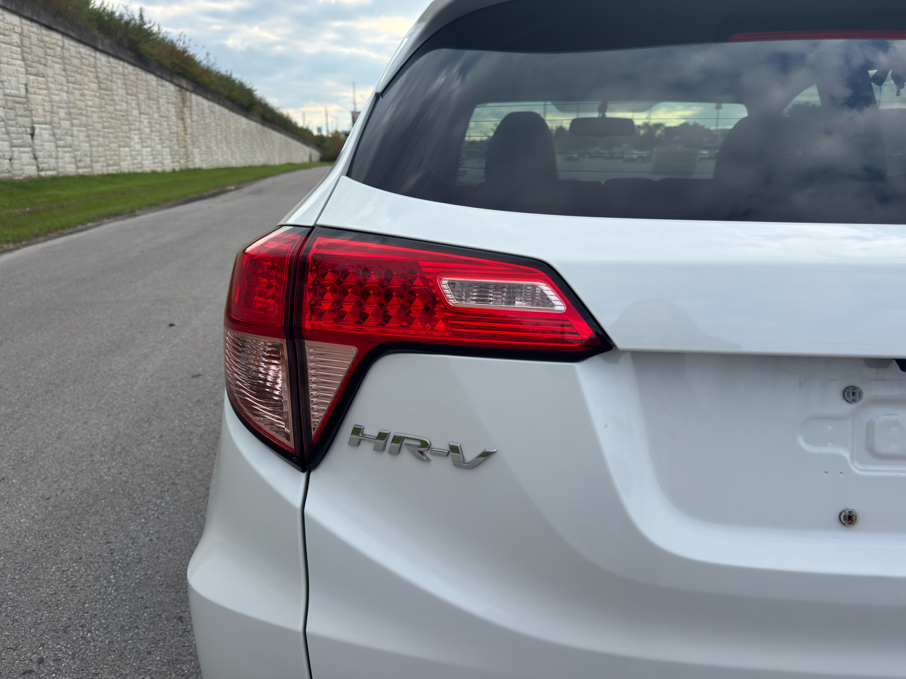 Honda HR-V  2016 Honda HR-V  2016