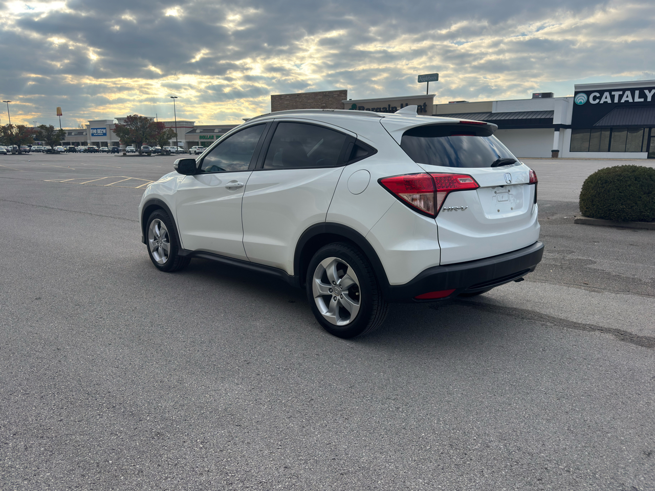 Honda HR-V  2016 Honda HR-V  2016