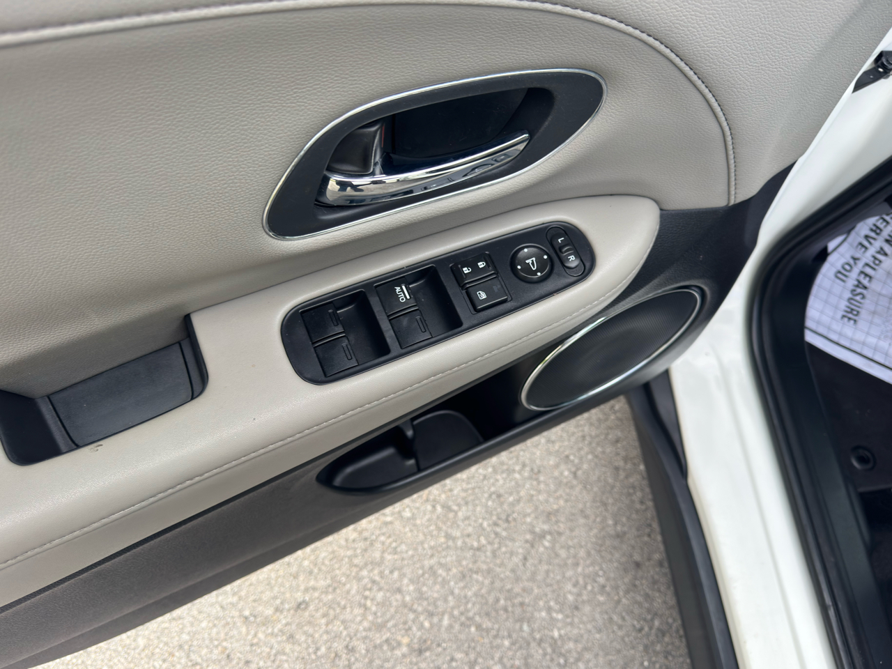 Honda HR-V  2016 Honda HR-V  2016