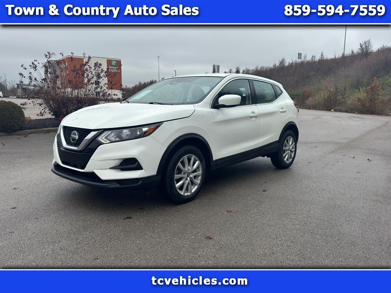 Nissan Rogue Sport  2021