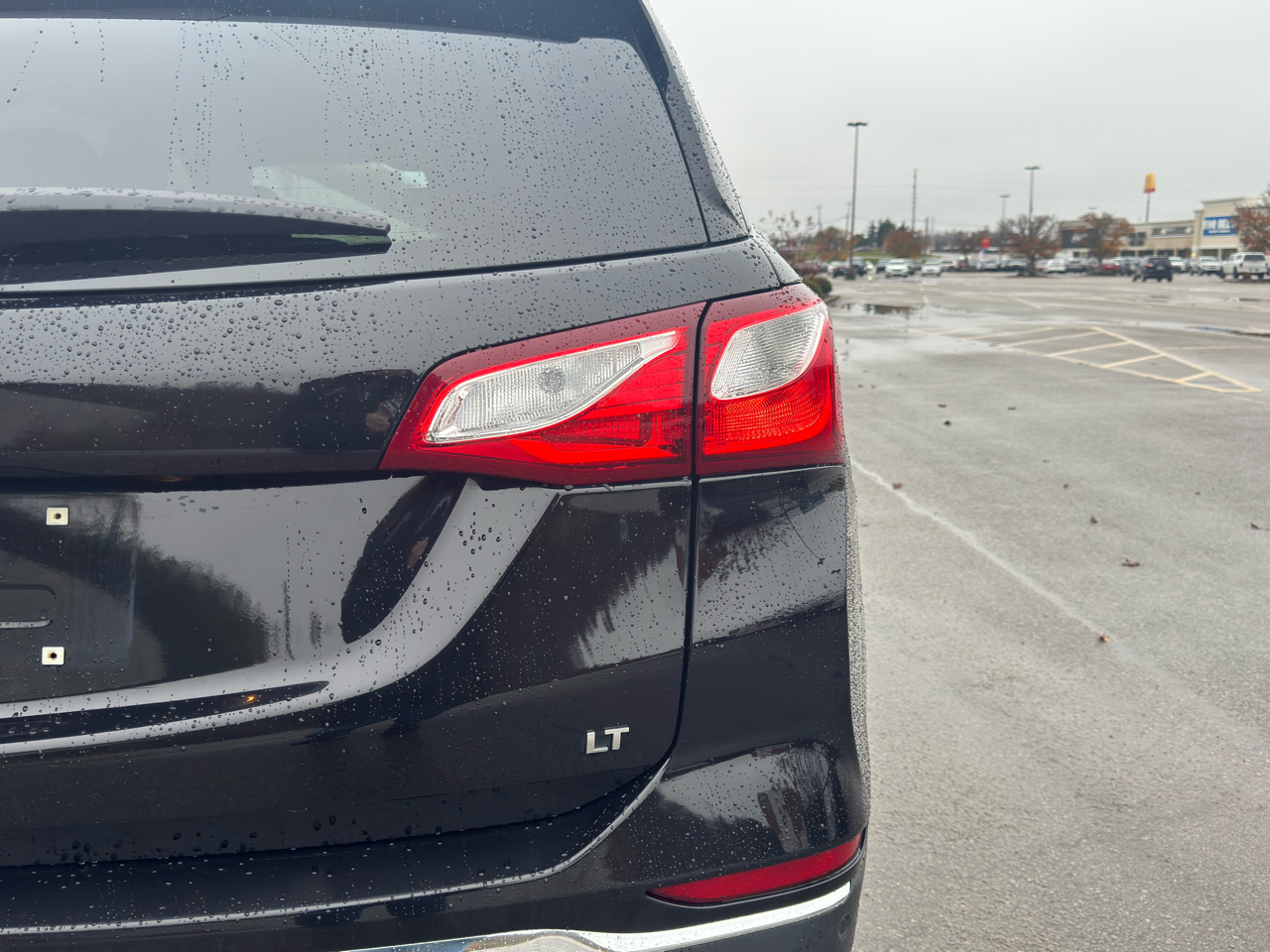 2021 Chevrolet Equinox LT photo 3