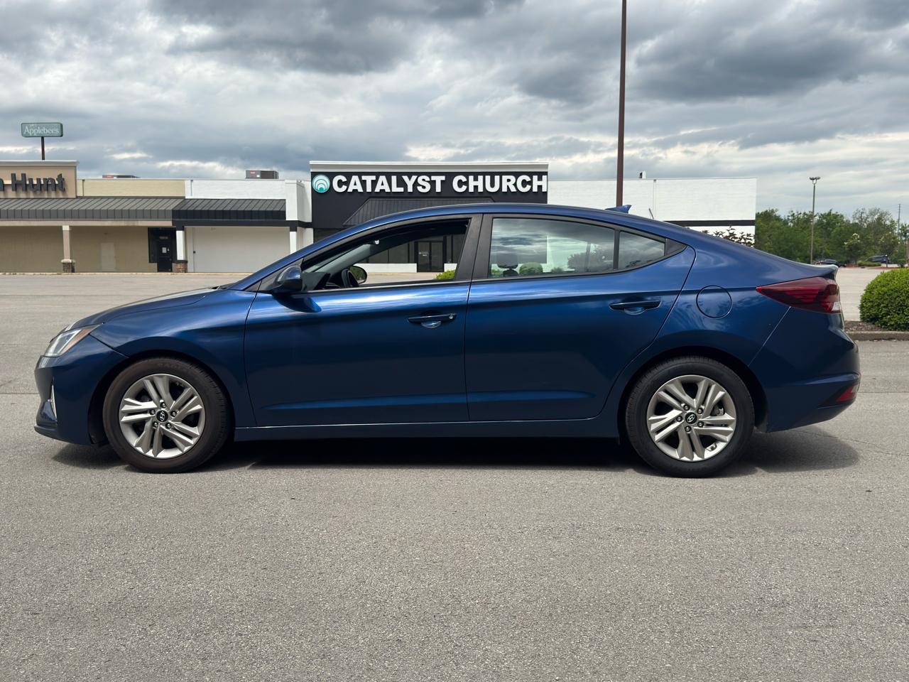 Hyundai Elantra  2020