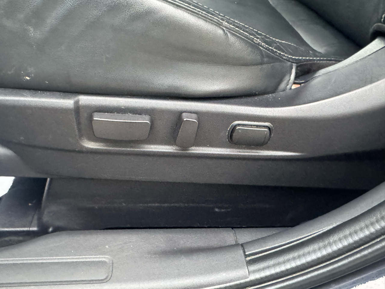 Mitsubishi Outlander PHEV  2022