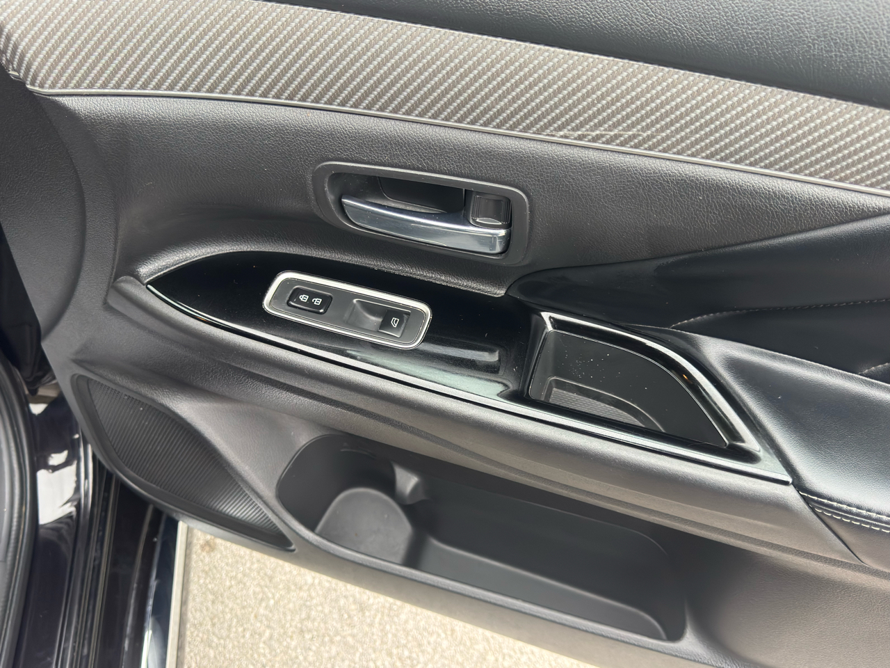 Mitsubishi Outlander PHEV  2022