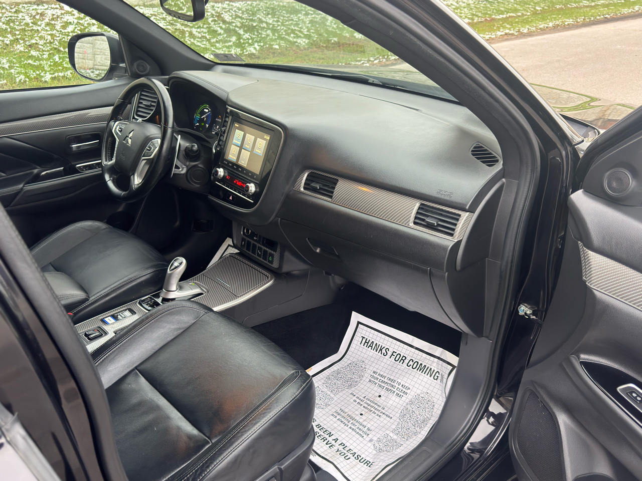 Mitsubishi Outlander PHEV  2022