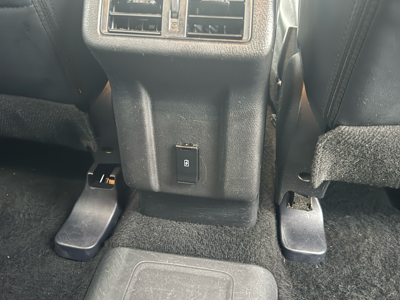 Mitsubishi Outlander PHEV  2022