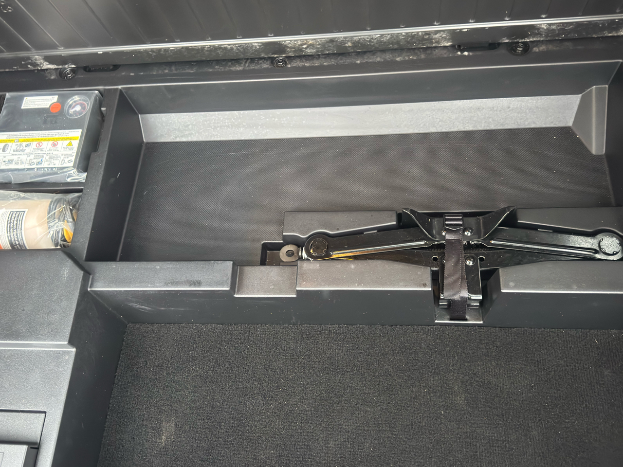 Mitsubishi Outlander PHEV  2022