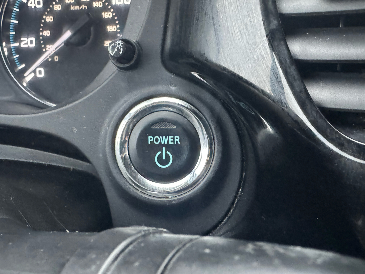 Mitsubishi Outlander PHEV  2022