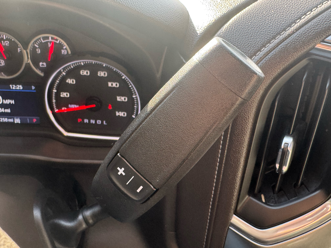 Chevrolet Silverado 1500  2020