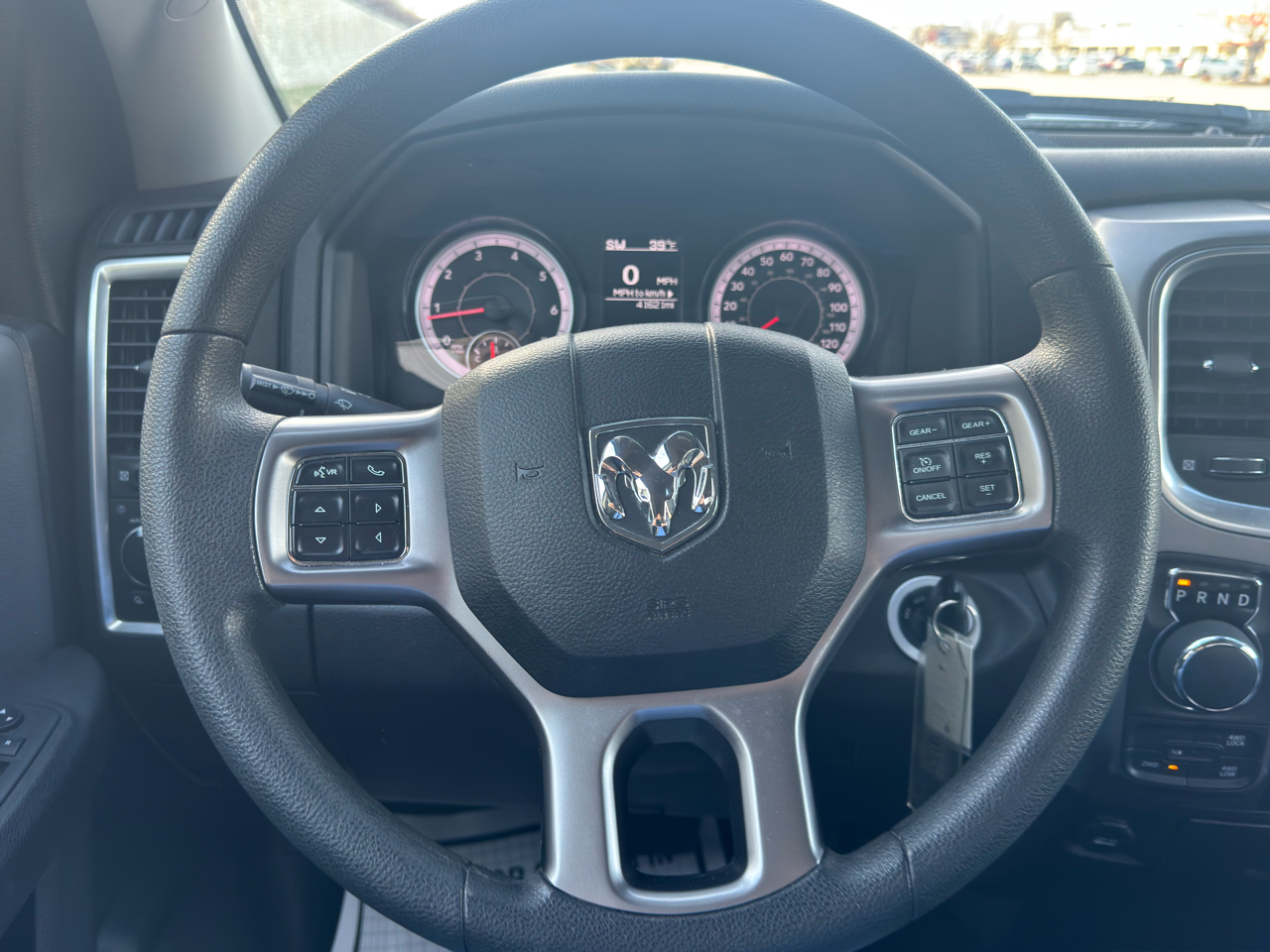 RAM 1500 Classic  2024