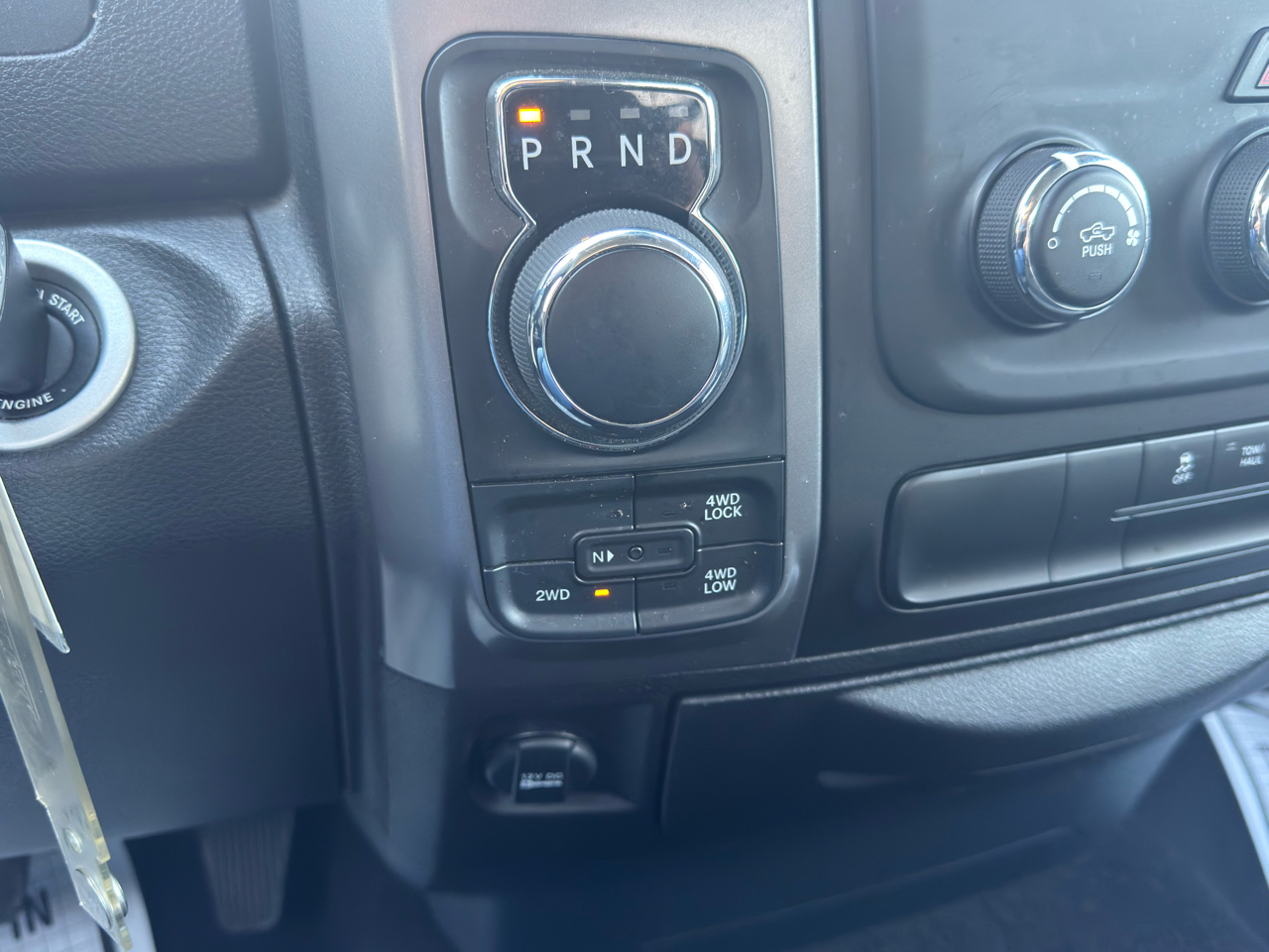 RAM 1500 Classic  2024