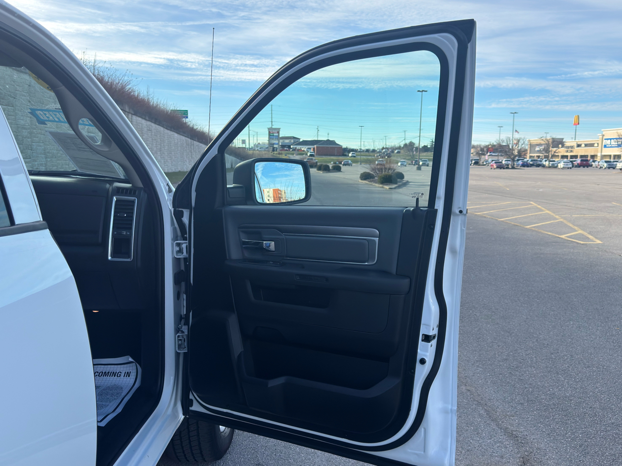 RAM 1500 Classic  2024