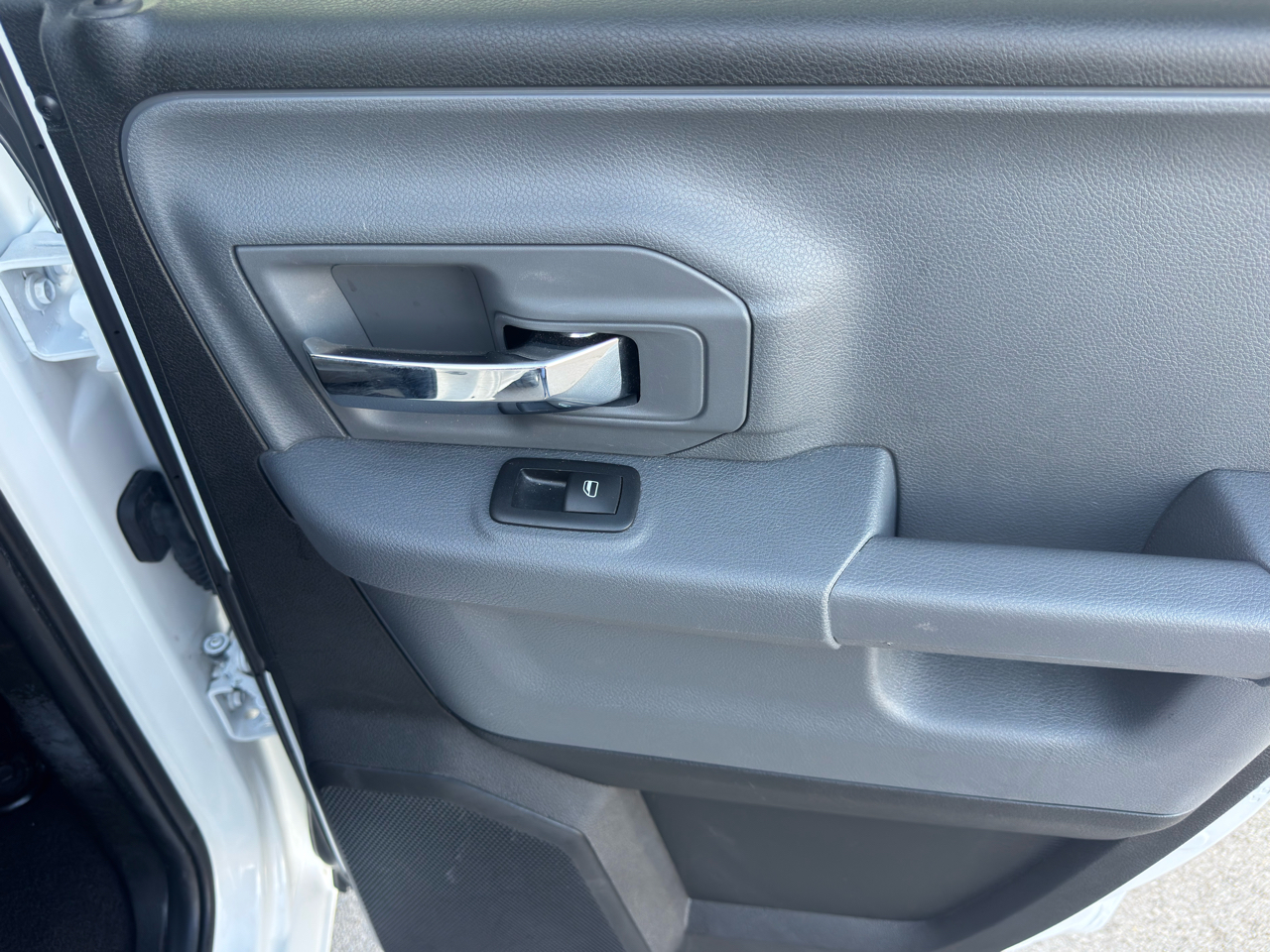 RAM 1500 Classic  2024