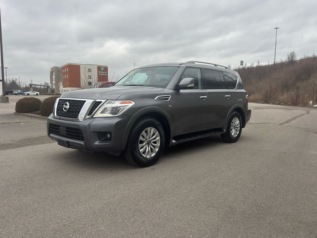 Nissan Armada  2020