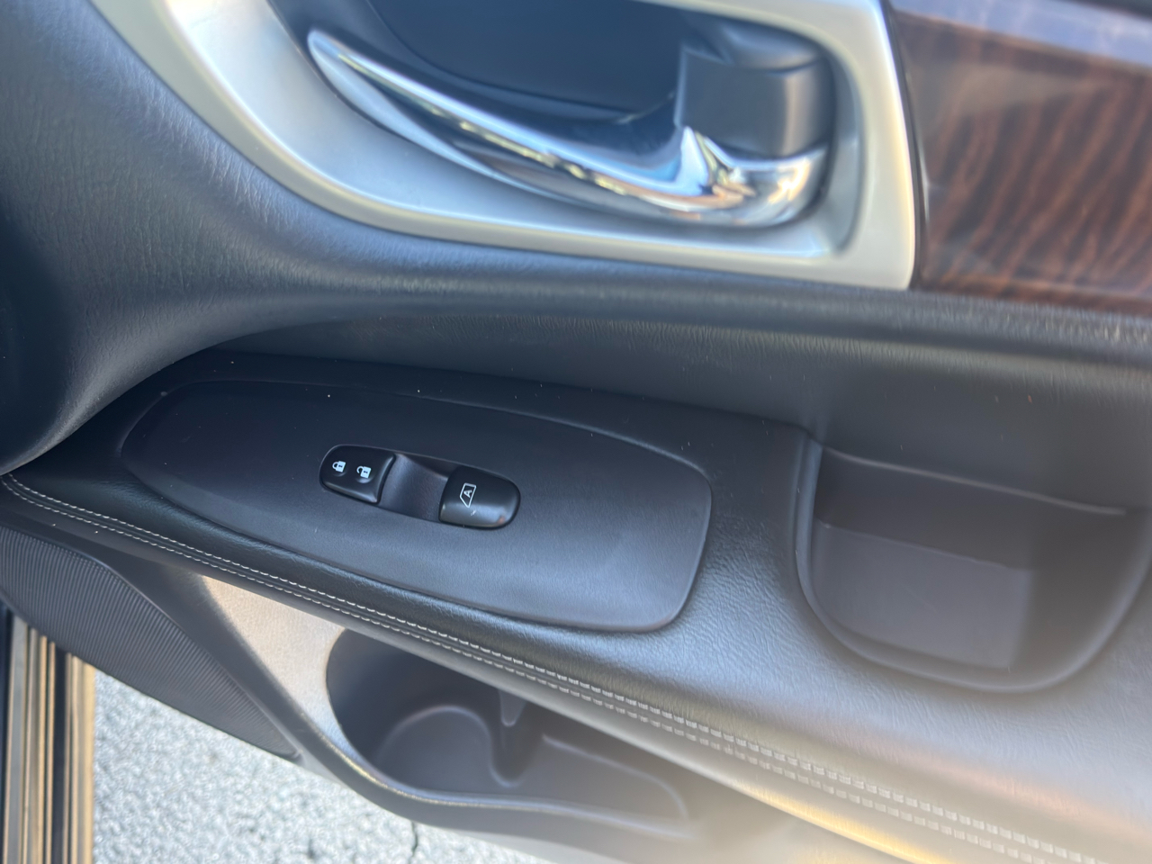 Nissan Pathfinder  2015