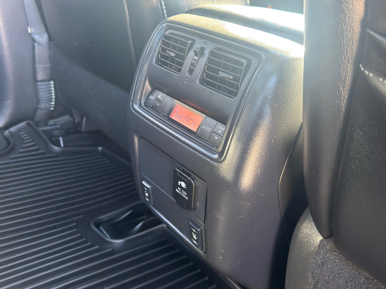 Nissan Pathfinder  2015