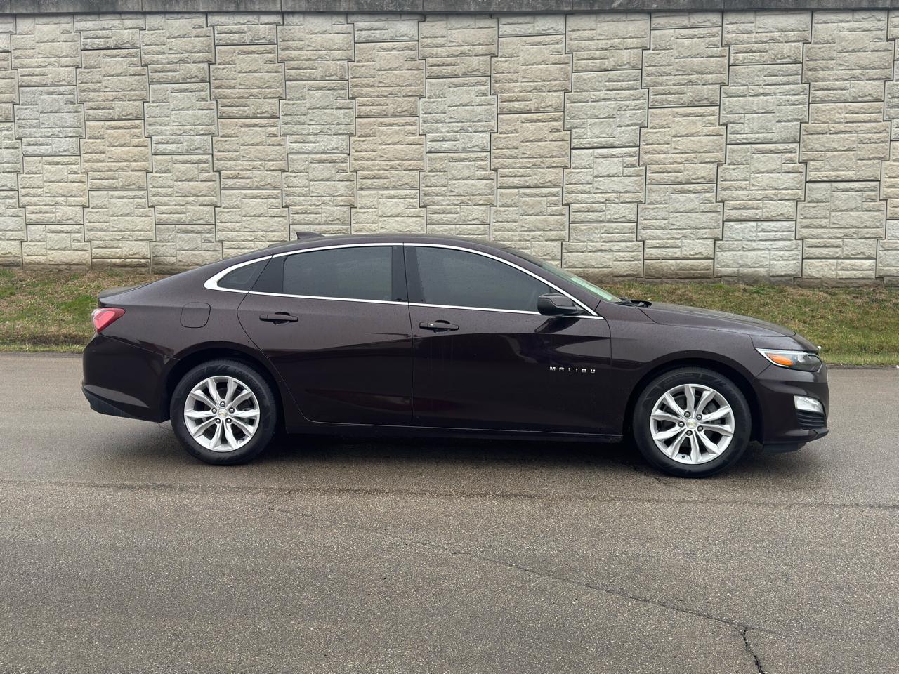 Chevrolet Malibu  2021