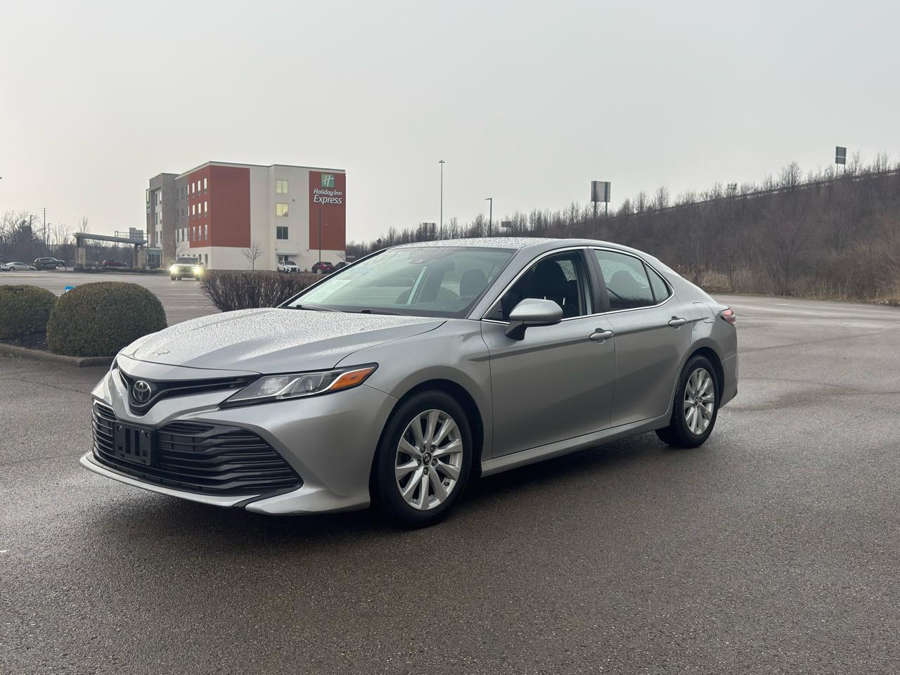 Toyota Camry  2019