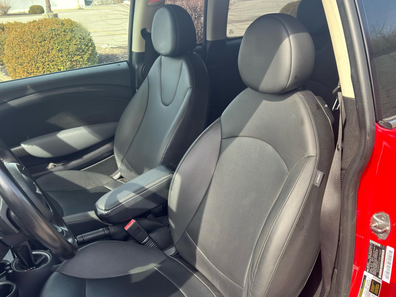 MINI Cooper Clubman S 2011