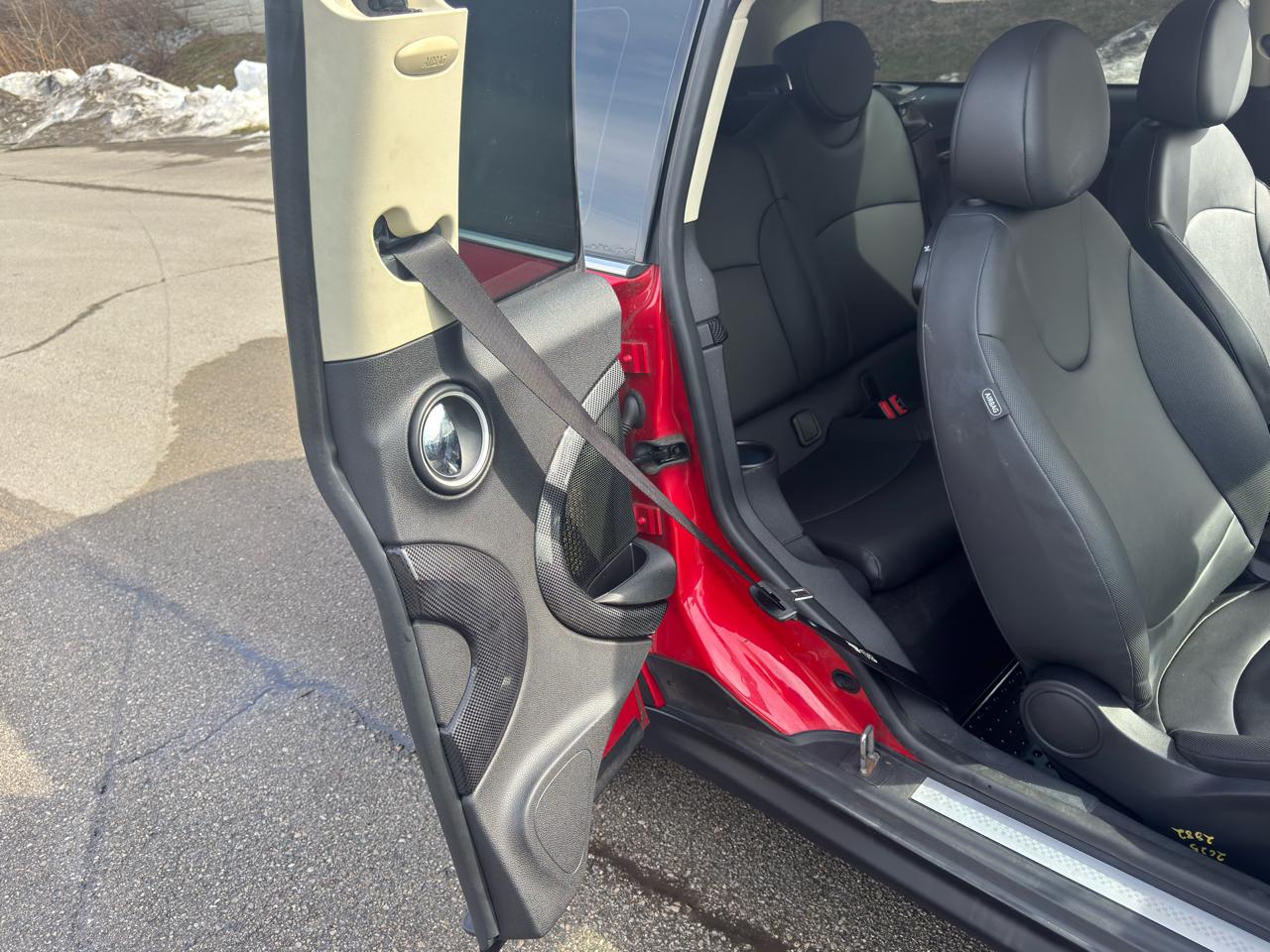 MINI Cooper Clubman S 2011