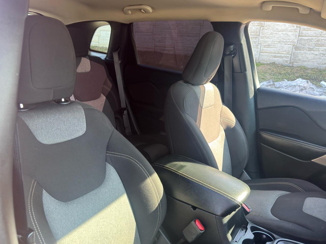 Jeep Cherokee Sport 2017