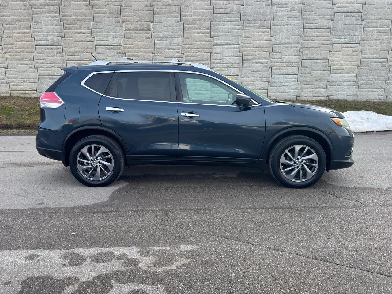 Nissan Rogue  2016