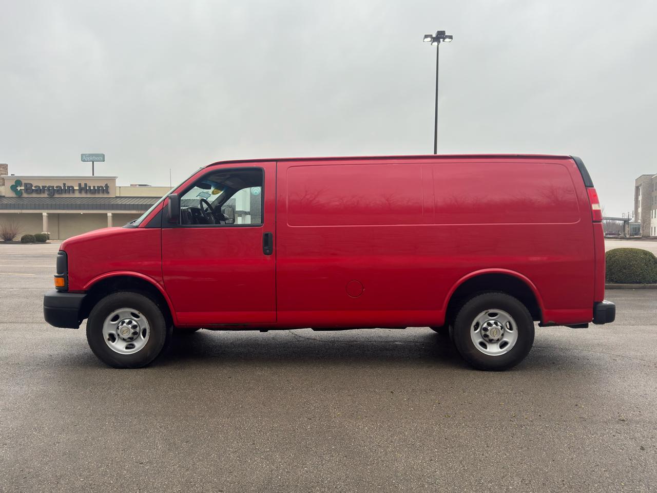 Chevrolet Express Cargo Van  2014