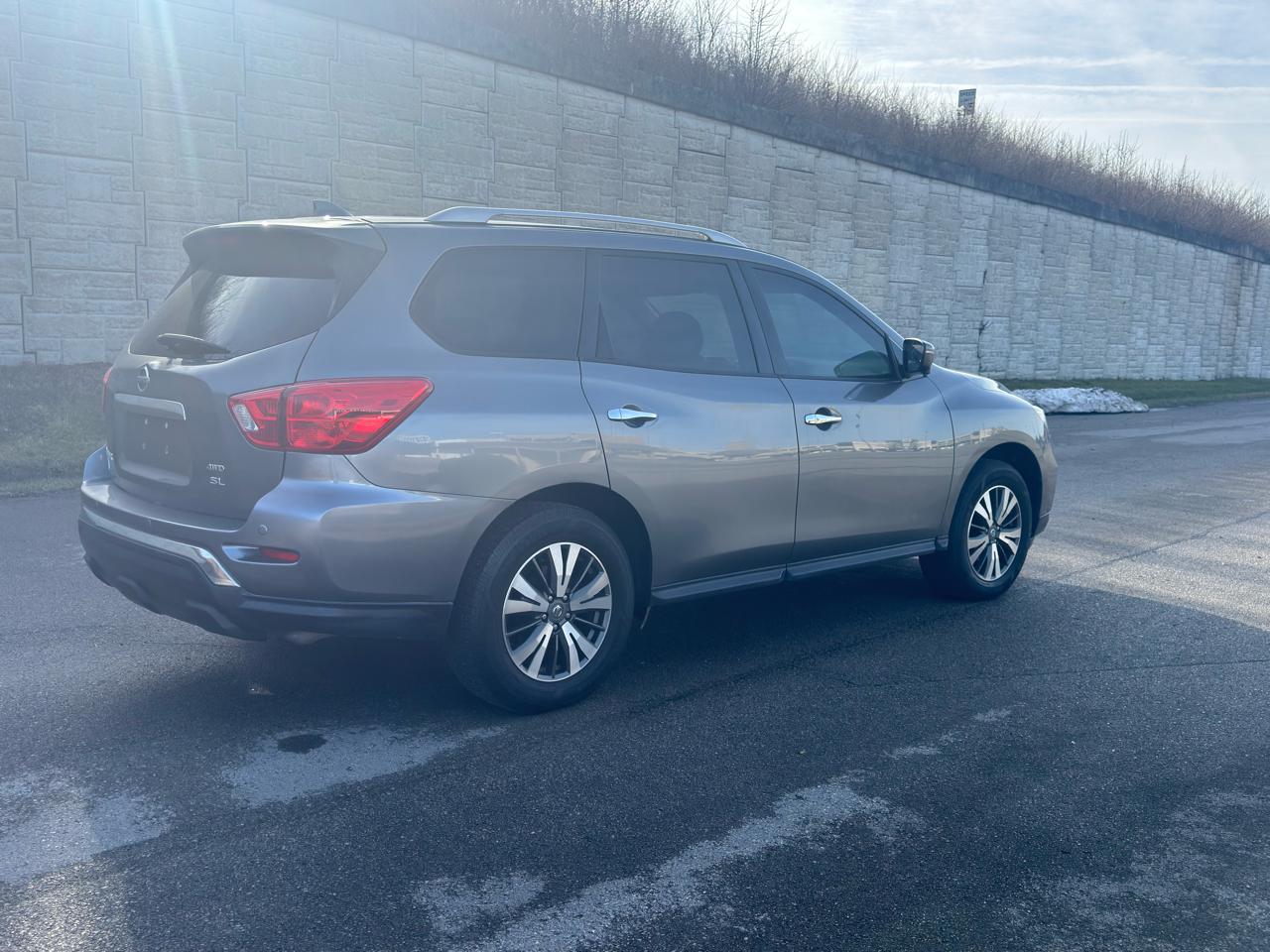 Nissan Pathfinder  2020