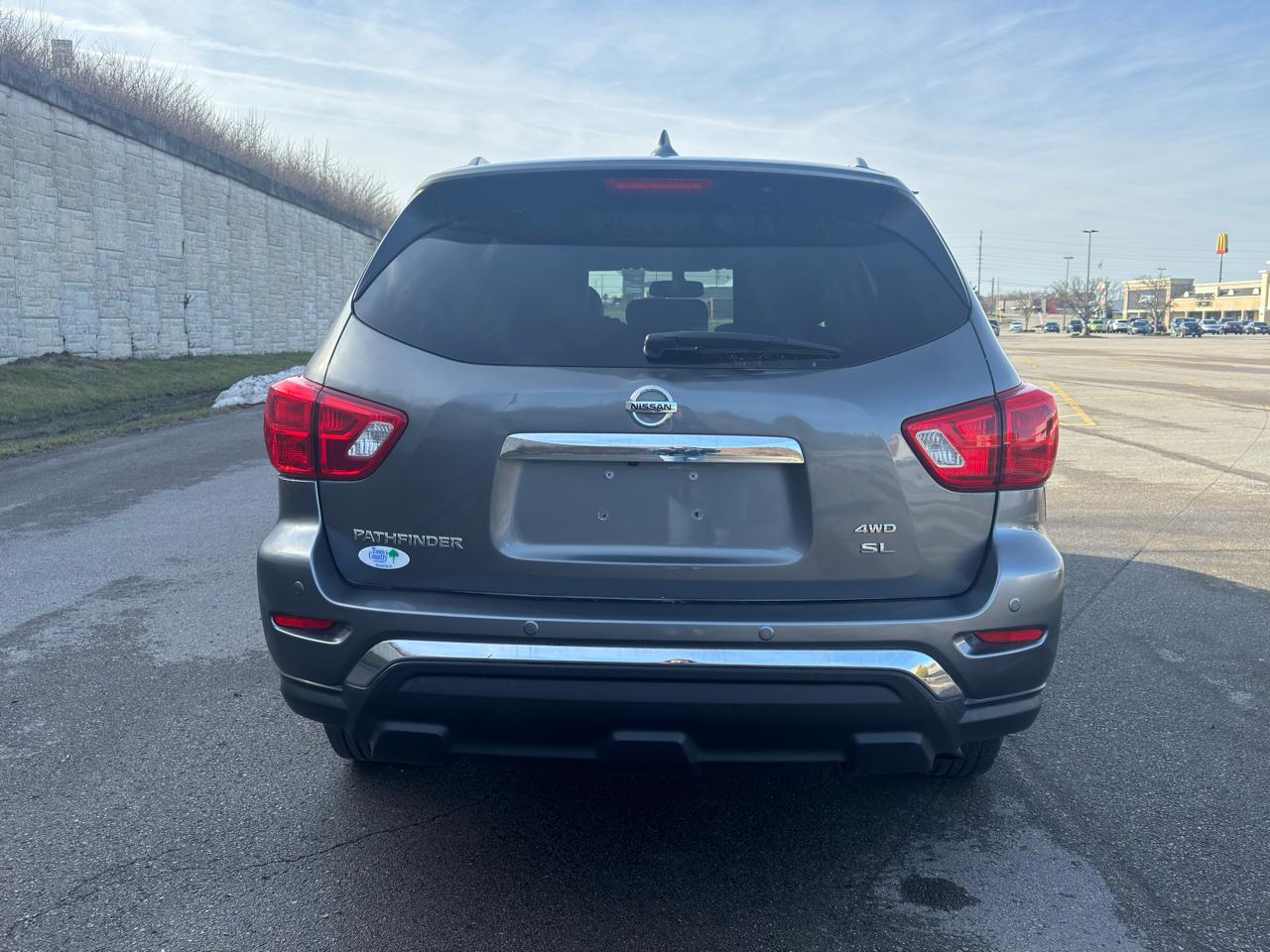 Nissan Pathfinder  2020