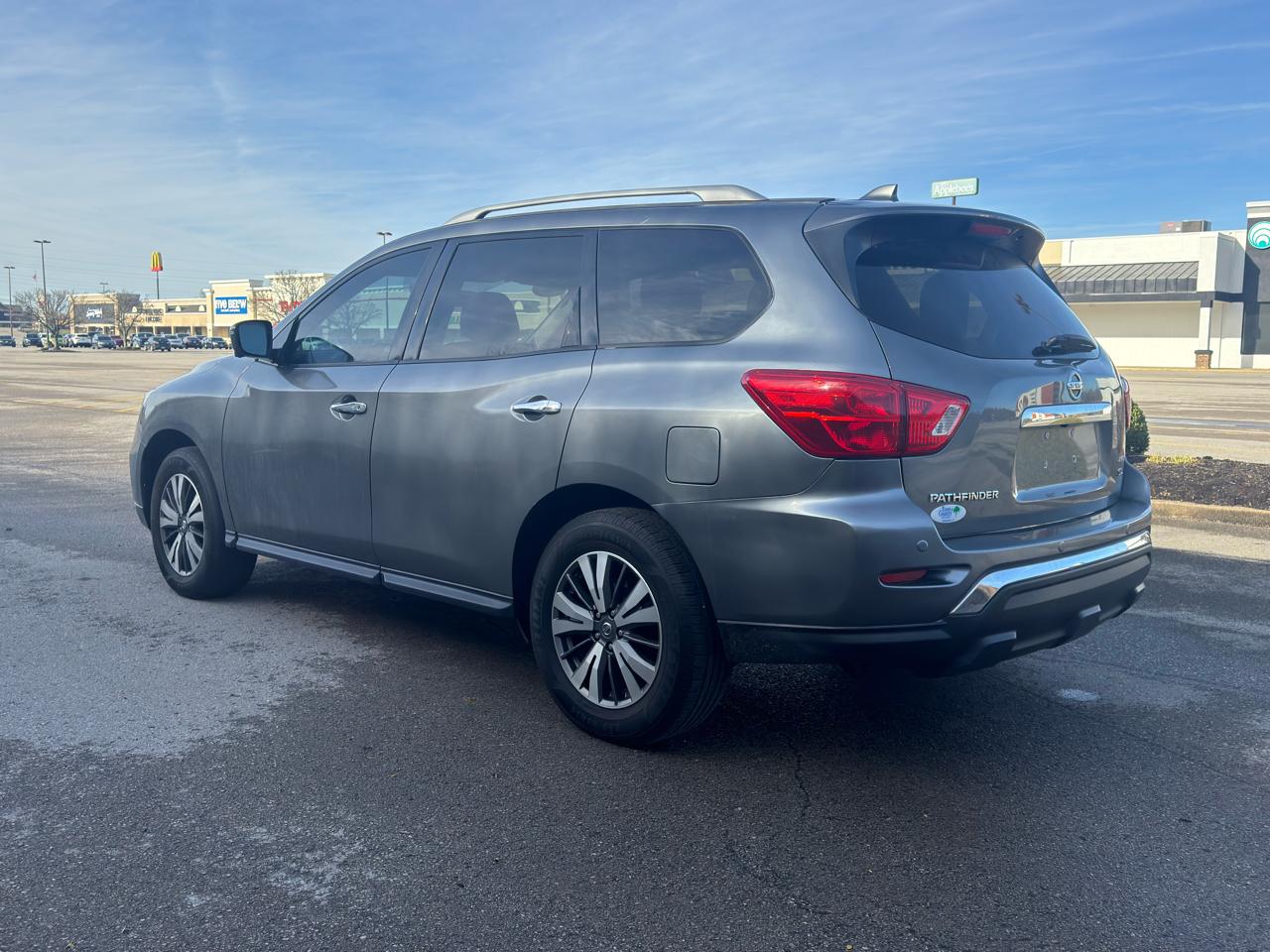 Nissan Pathfinder  2020