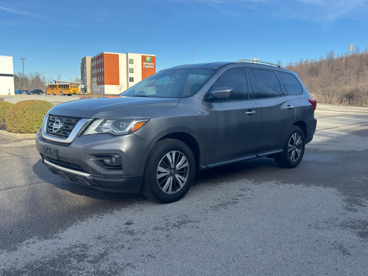 Nissan Pathfinder  2020