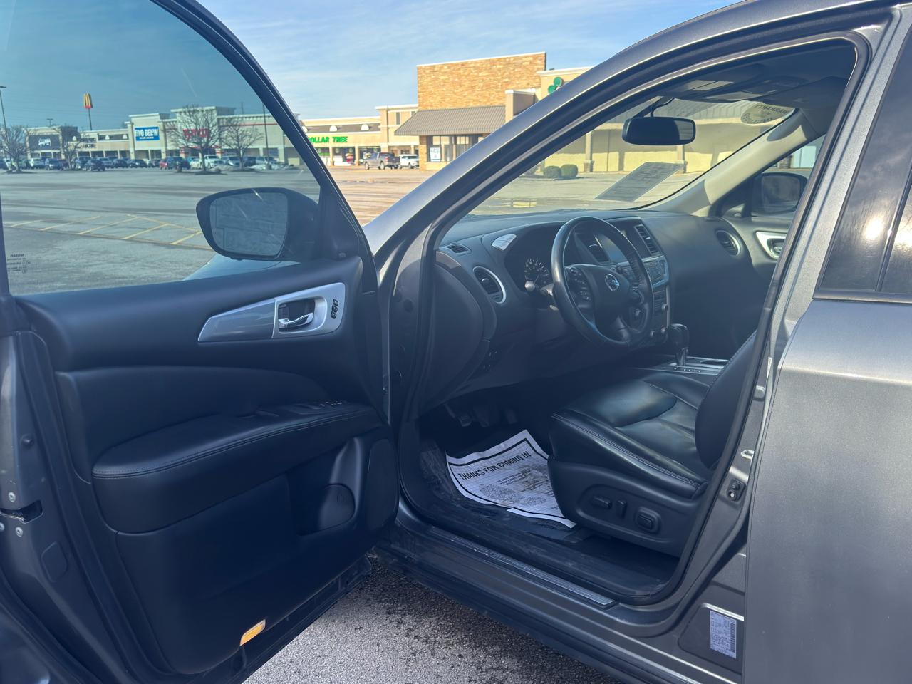 Nissan Pathfinder  2020