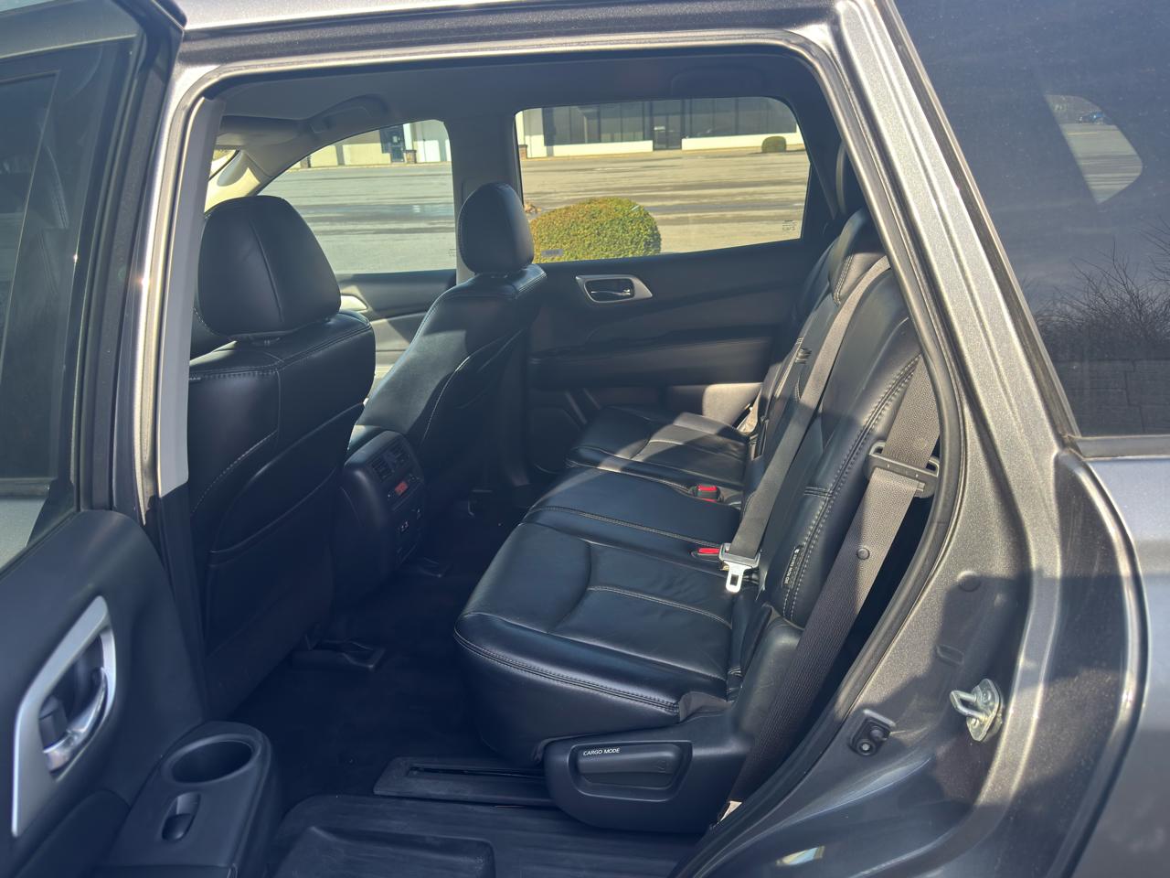 Nissan Pathfinder  2020