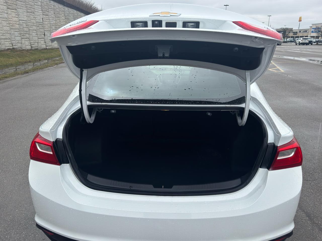 Chevrolet Malibu  2016