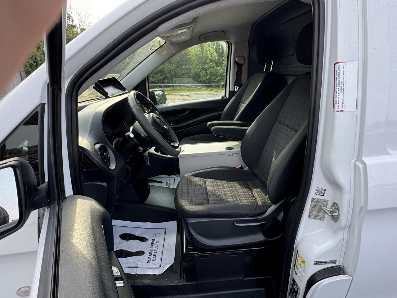 Mercedes-Benz Metris Cargo Van  2016
